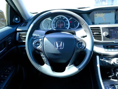 Used 2015 Honda Accord EX-L image 21