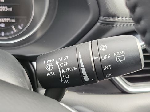 Used 2023 MAZDA CX-5 AWD 2.5 S w/ Select Package image 32