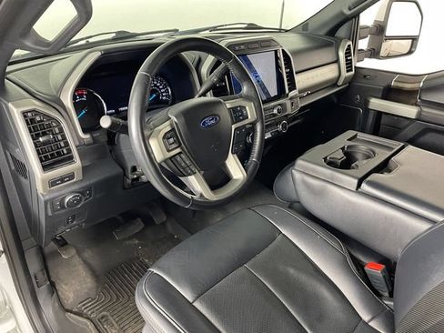 Used 2022 Ford F350 Lariat w/ Camper Package AWD/4WD image 3