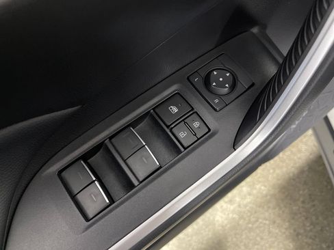 Used 2023 Toyota RAV4 XLE w/ Convenience Package FWD image 18