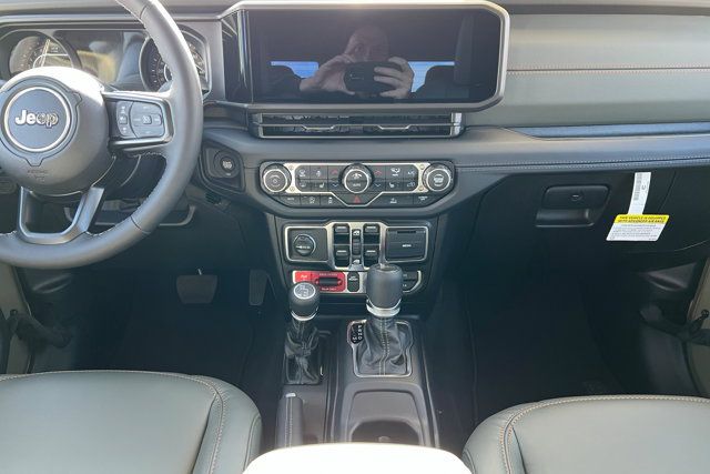 New 2026 Jeep Gladiator Mojave AWD/4WD image 13
