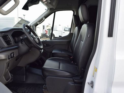 New 2026 Ford Transit 250 148 Medium Roof w/ Load Area Protection Package image 18