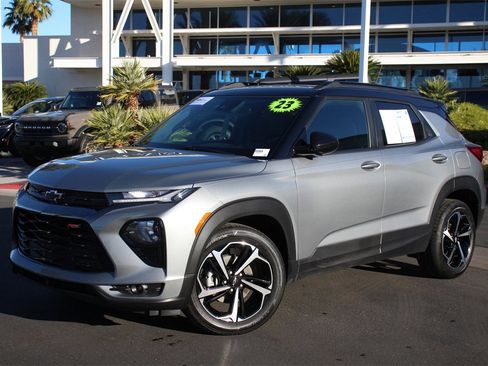 Used 2023 Chevrolet TrailBlazer RS w/ Convenience Package image 1