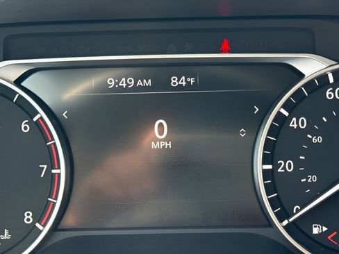 Used 2021 Nissan Rogue SV FWD image 14