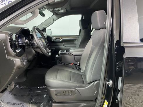 Used 2024 Chevrolet Silverado 1500 LT image 10