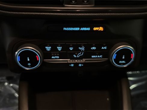 Used 2025 Ford Escape ST-Line image 31