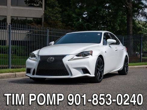 Used 2016 Lexus IS 200t w/ F Sport Package RWD image 2