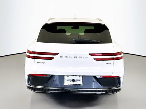New 2026 Genesis GV70 2.5T AWD/4WD image 6