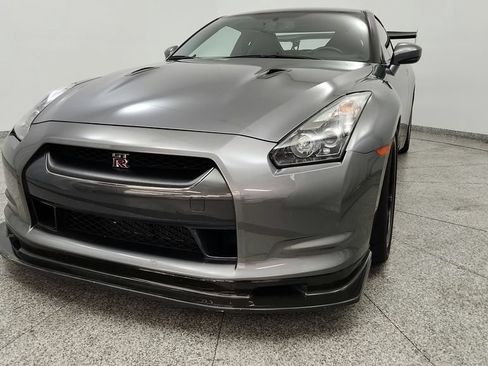 Used 2011 Nissan GT-R Premium AWD/4WD image 14