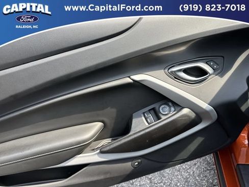 Used 2022 Chevrolet Camaro LT RWD image 19