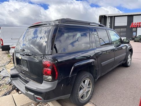 Used 2005 Chevrolet TrailBlazer EXT LS w/ LS Preferred Equipment Group image 4