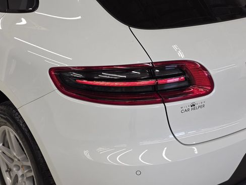 Used 2017 Porsche Macan AWD/4WD image 50