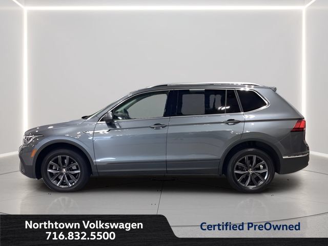 Certified 2023 Volkswagen Tiguan SE FWD image 1