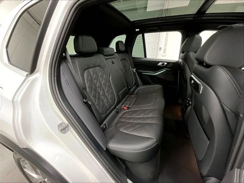 Used 2026 BMW X5 xDrive40i AWD/4WD image 15