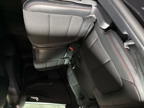 Used 2025 Ford Escape ST-Line FWD image 11
