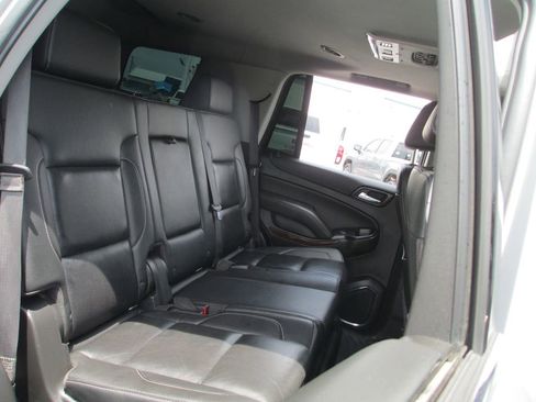 Used 2019 GMC Yukon SLT w/ Open Road Package AWD/4WD image 27