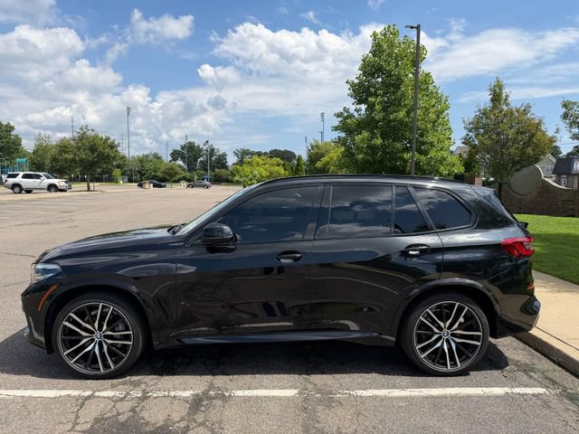 Used 2019 BMW X5 xDrive40i w/ M Sport Package AWD/4WD image 16