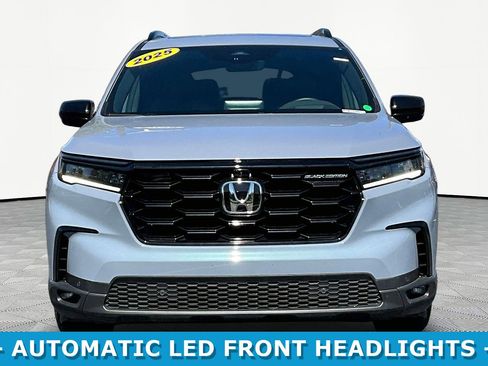 Used 2025 Honda Pilot Black Edition image 2