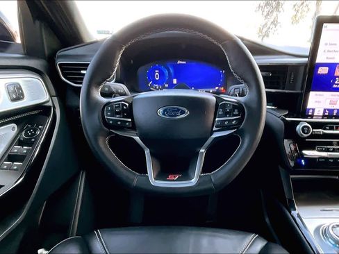 Used 2023 Ford Explorer ST w/ Equipment Group 401A image 5
