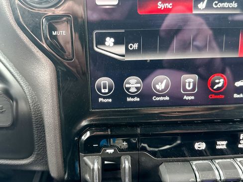 Used 2021 RAM 3500 Laramie image 31