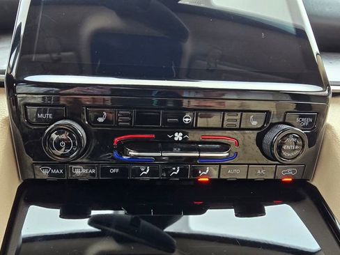 Certified 2022 Jeep Grand Cherokee Limited image 15