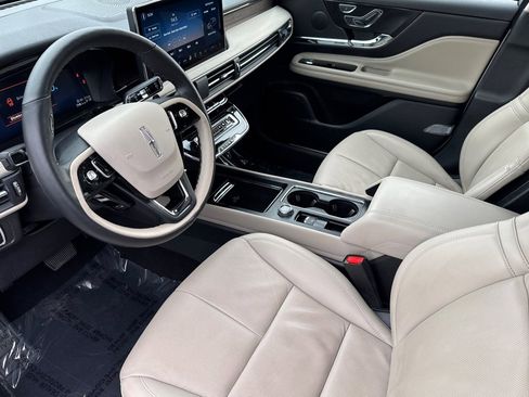 Certified 2025 Lincoln Corsair Grand Touring w/ Equipment Group 301A AWD/4WD image 10