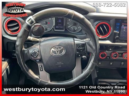 Used 2017 Toyota Tacoma TRD Sport w/ Tow Package AWD/4WD image 17