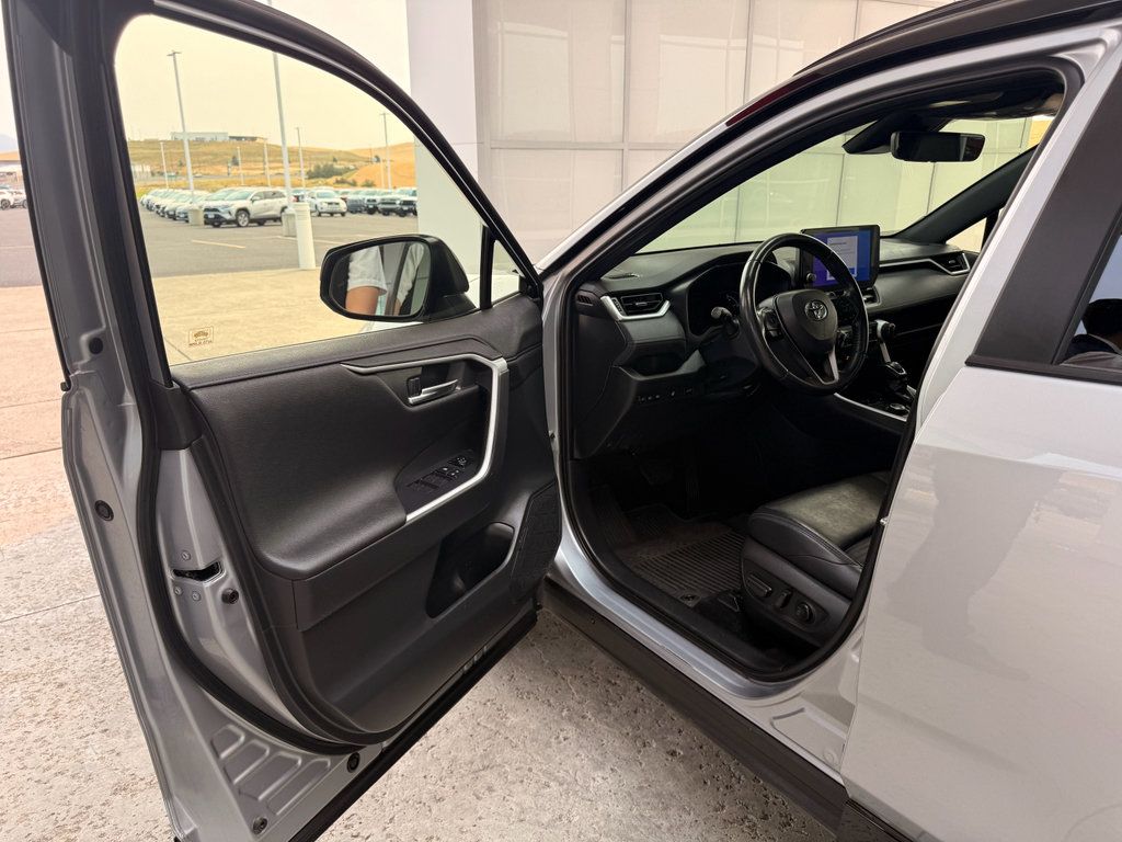 Used 2023 Toyota RAV4 XSE w/ XSE Grade Weather Package AWD/4WD image 12