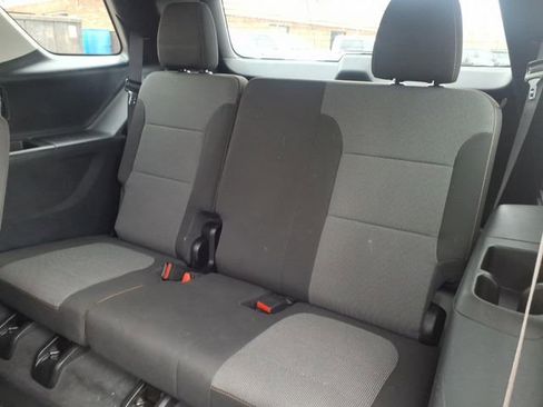 Used 2020 Chevrolet Traverse LT image 10