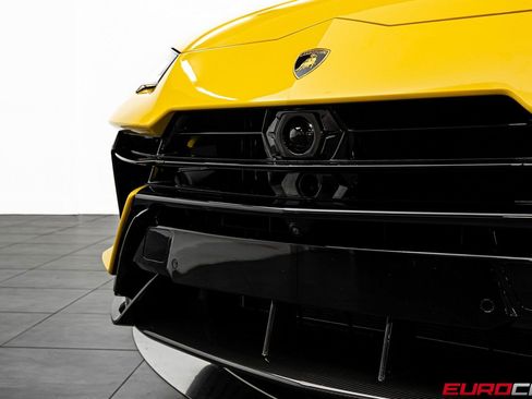 Used 2024 Lamborghini Urus Performante image 9