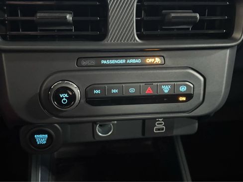 New 2025 Ford Maverick XLT w/ XLT Luxury Package image 24