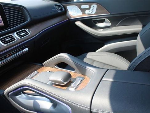 New 2025 Mercedes-Benz GLS 450 4MATIC image 22