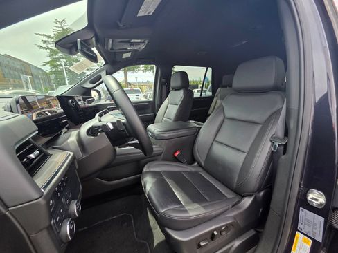 Used 2025 Chevrolet Tahoe Z71 AWD/4WD image 11