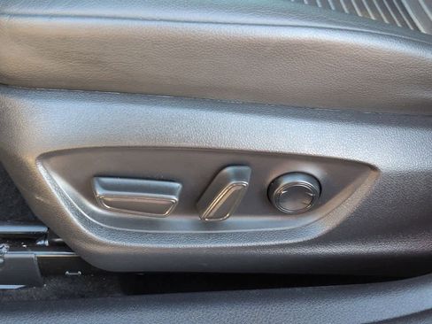 Used 2021 Toyota Camry SE image 16