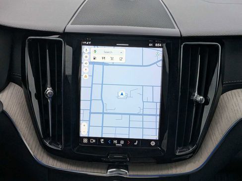 Used 2022 Volvo XC60 B5 Inscription w/ Advanced Package image 29