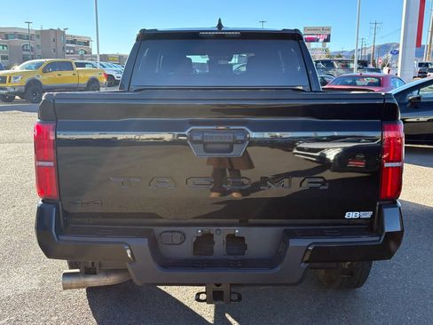 Used 2024 Toyota Tacoma TRD Off-Road image 4