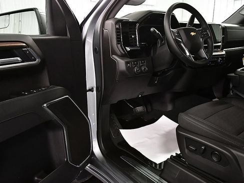 New 2026 Chevrolet Silverado 1500 LT AWD/4WD image 17