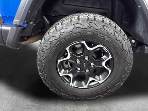 Used 2021 Jeep Wrangler Unlimited Rubicon 4xe w/ Cold Weather Group AWD/4WD image 16