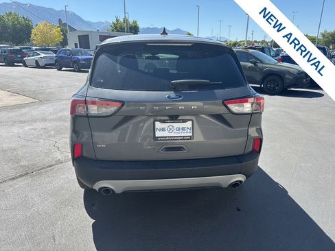 Used 2021 Ford Escape SE FWD image 6