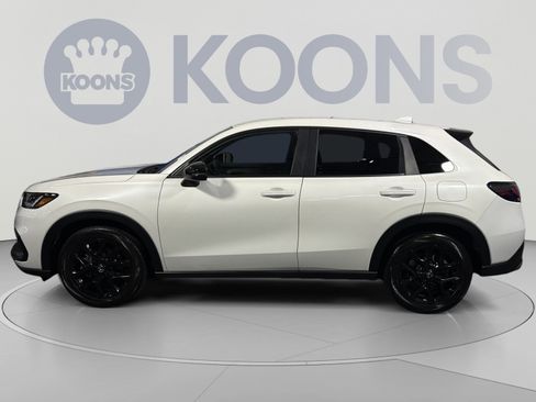 Used 2024 Honda HR-V Sport image 2