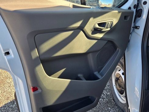 New 2026 Ford Transit 250 148 Medium Roof w/ Load Area Protection Package RWD image 11