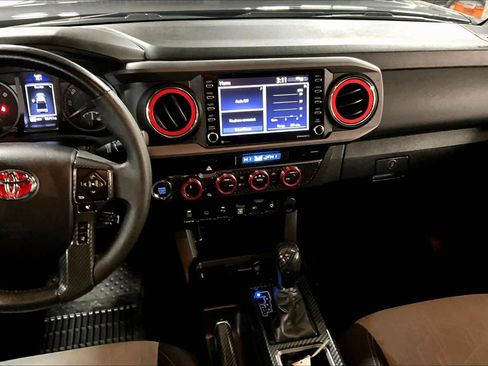 Certified 2023 Toyota Tacoma TRD Sport w/ Technology Package image 7