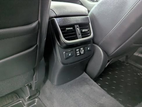 Used 2024 Subaru Outback Limited XT AWD/4WD image 16