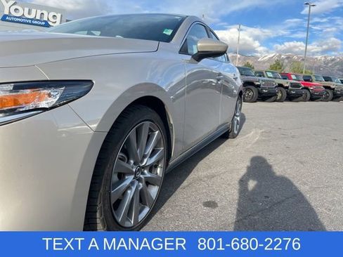 Used 2023 MAZDA MAZDA3 s FWD image 10