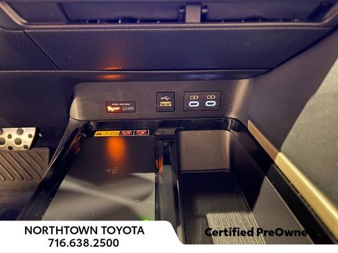 Used 2025 Toyota Camry XSE image 14