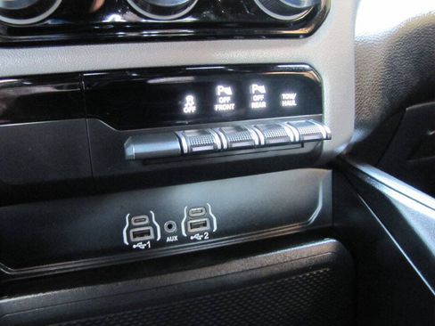 Used 2025 RAM 1500 Lone Star AWD/4WD image 44