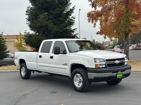 Used 2007 Chevrolet Silverado 2500 LT w/ Heavy-Duty Power Package image 6