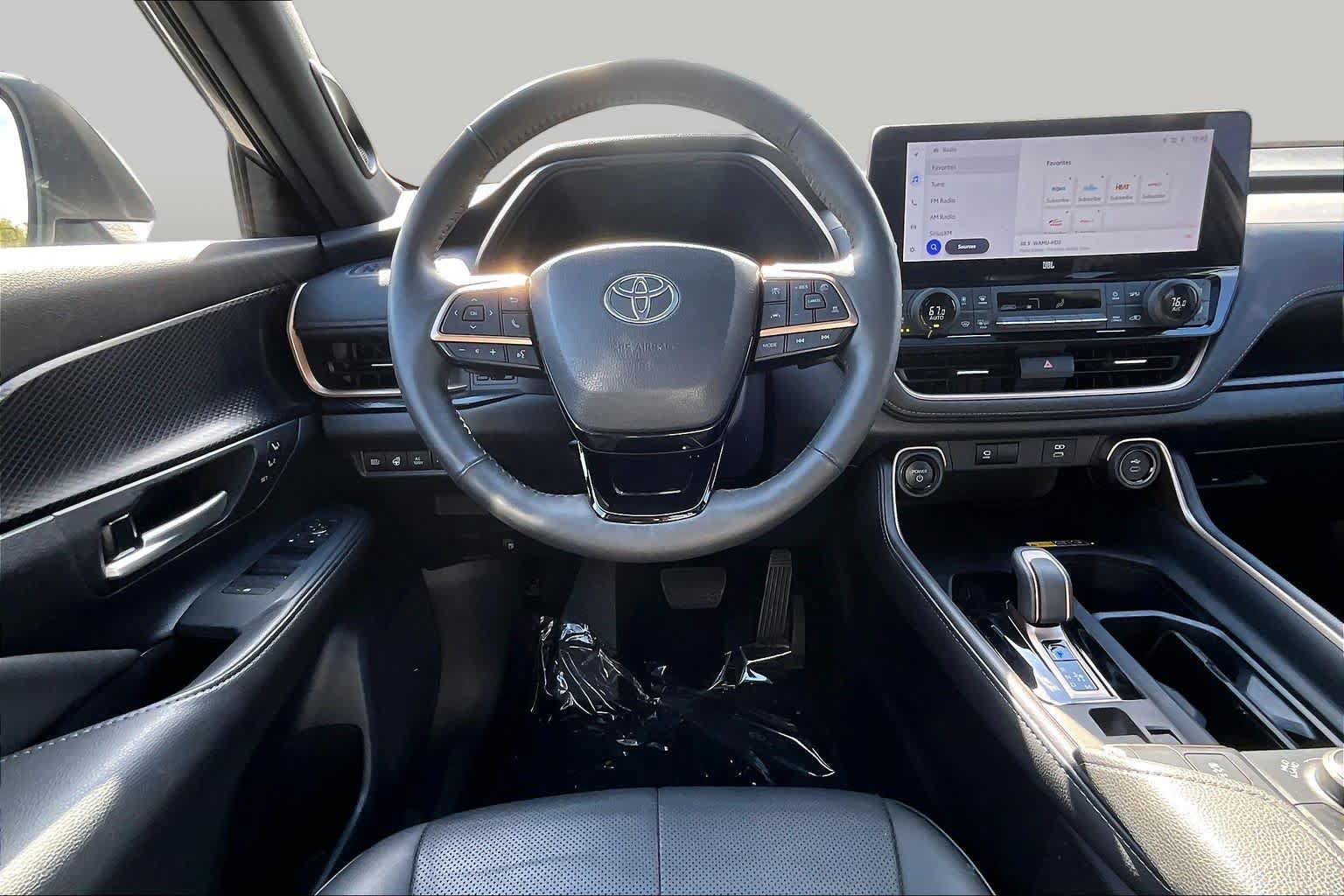 Used 2025 Toyota Grand Highlander AWD Hybrid image 6