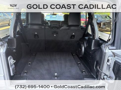Used 2020 Jeep Wrangler Unlimited Sahara w/ Dual Top Group AWD/4WD image 9