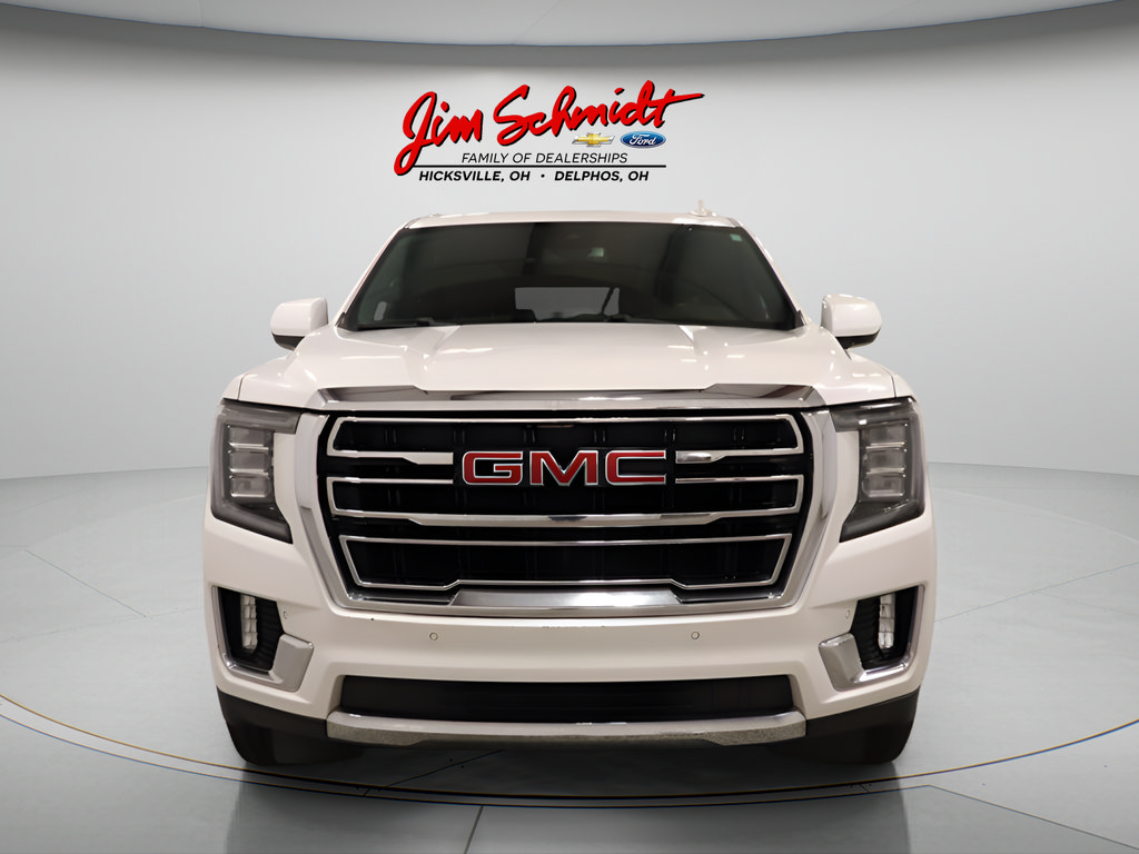 Used 2023 GMC Yukon XL SLT AWD/4WD image 3